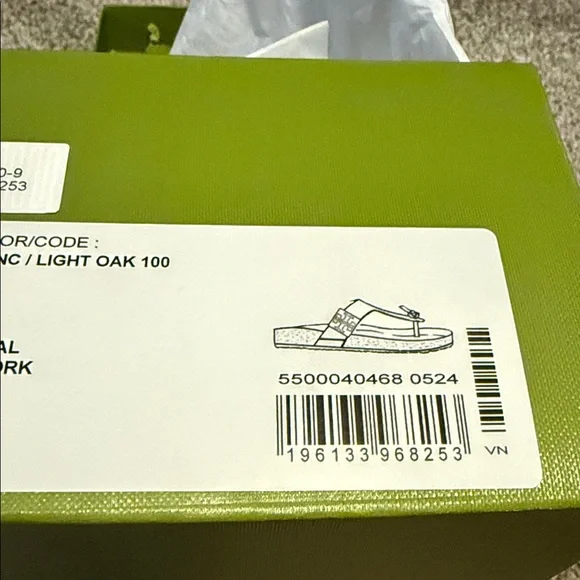 NWT Tory Burch size 9 cream leather thong sandal with silver hardware - Picture 14 of 14